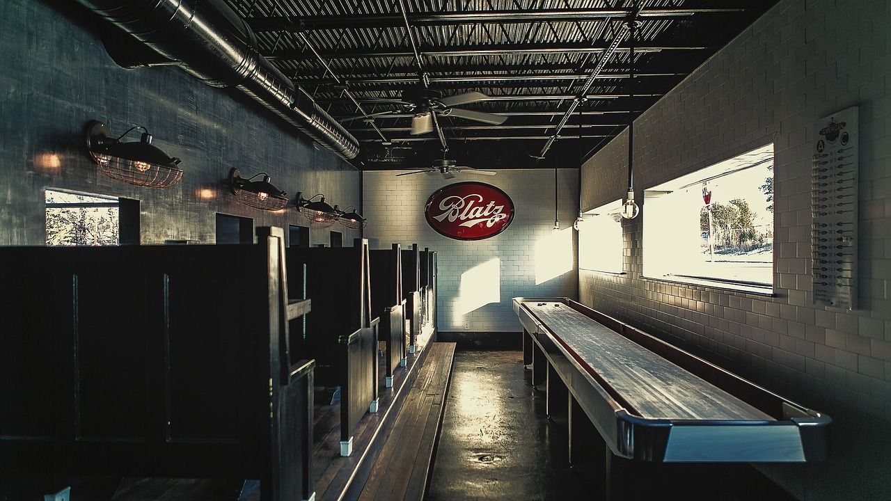 Na co zwrócić uwagę przy zakupie stołu do Shuffleboard - praktyczny poradnik